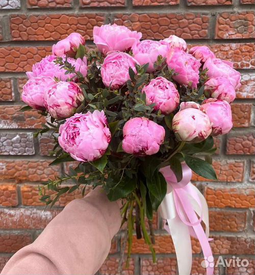 Пионы букет