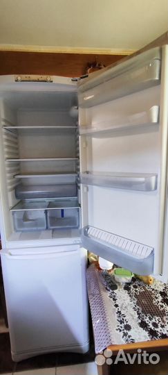 Холодильник бу indesit