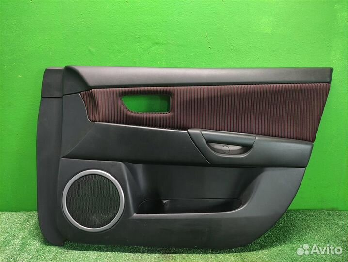 Обшивка двери передней правой Mazda 3 (BK) 2005