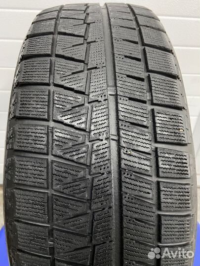 Bridgestone Blizzak Revo GZ 215/60 R16 95Q