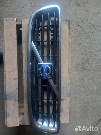 Запчасти на вольво s40