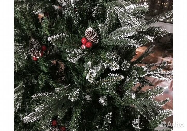 Ёлка новогодняя 150см с ягодами и шишками