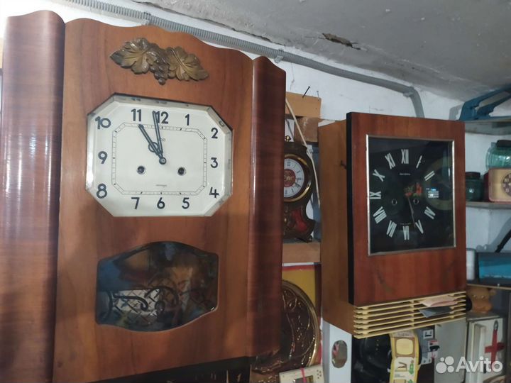 СССР настенные часы с боем и без Янтарь