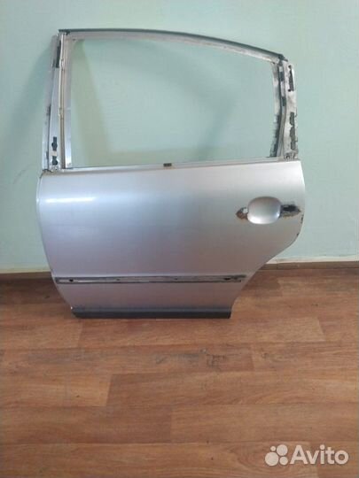Дверь боковая задняя левая Volkswagen Passat B5+