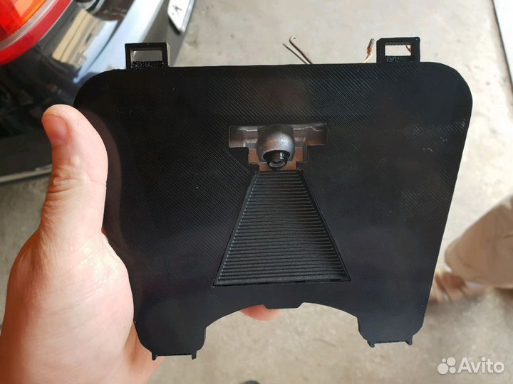 Кронштейн для камеры ассистентов VW 3Q0980654