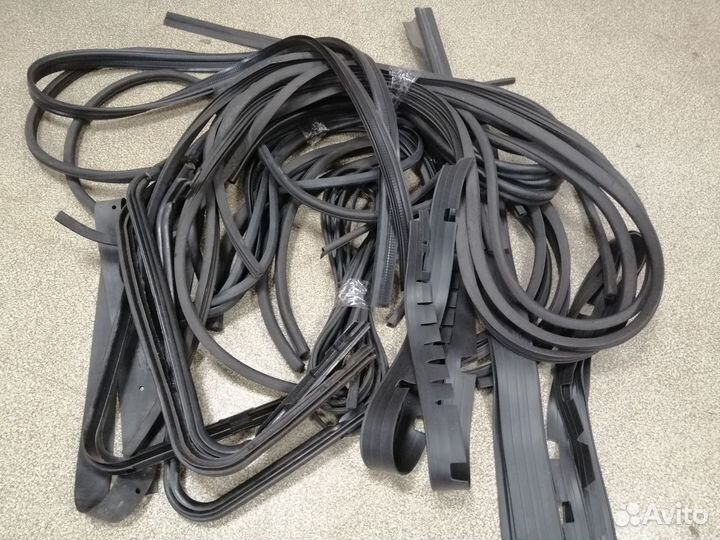 Уплотнители комплект на машину УАЗ 469 / 3151