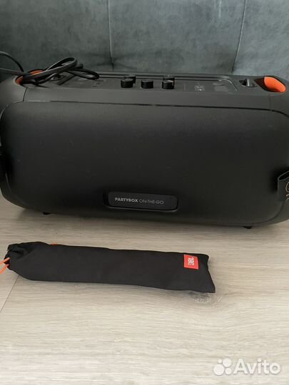 Колонка jbl partybox on the go
