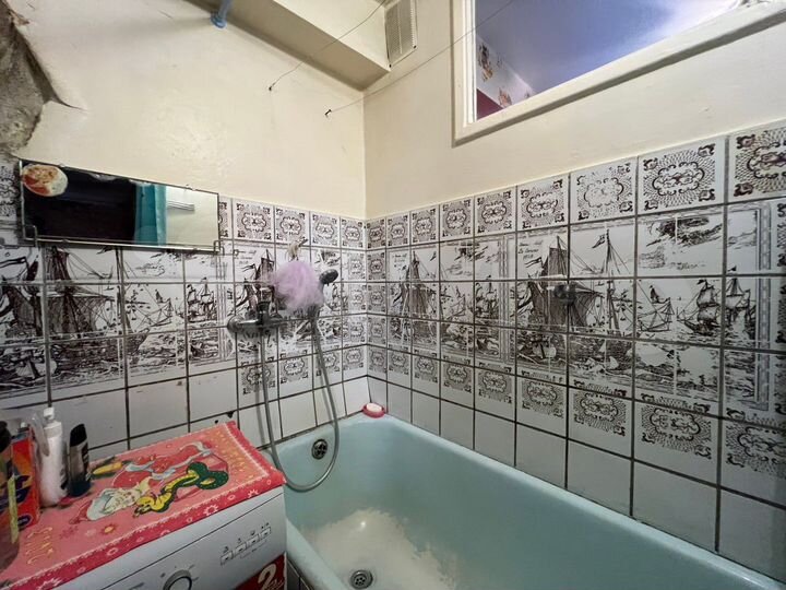 Комната 11 м² в 2-к., 2/5 эт.