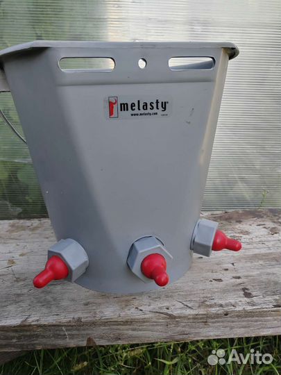 Ведро для выпойки телят, козлят. 3 соски