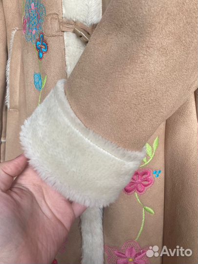 Дубленка с вышивкой для девочки, для девушки