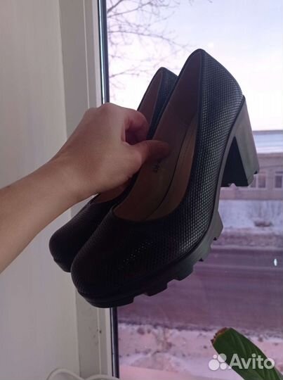Туфли женские 37 размер новые