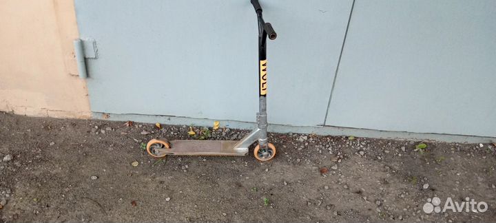 Трюковой самокат