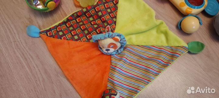 Развивающие игрушки погремушки пакетом для малышей