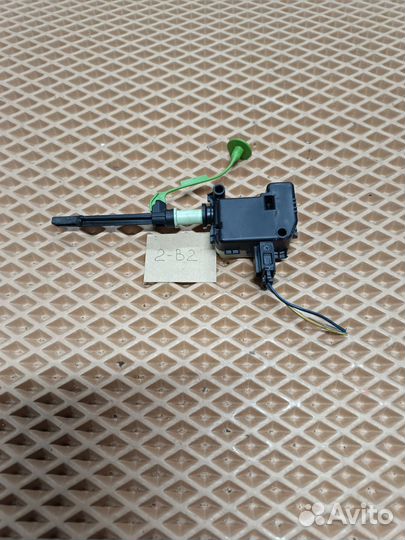 Замок лючка бензобака Volvo Xc60