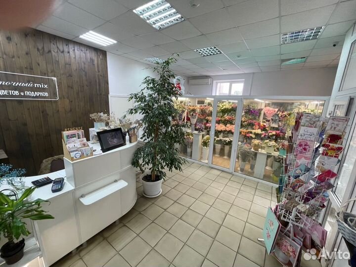 Магазин цветов и подарков,готовый бизнес