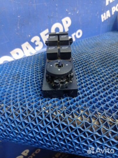 Блок управления стеклоподъемниками Ford Focus 2