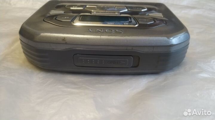 Кассетный аудио плеер Sony wm-fx491 с радио