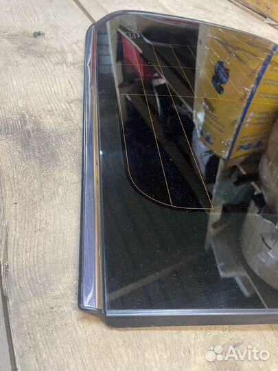 Стекло в заднее крыло Toyota Land Cruiser 200 new