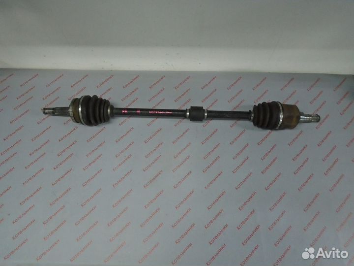 Nissan 39100-BU010 Вал приводной, правый