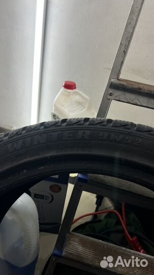 Jinyu YW52 225/40 R18 92H