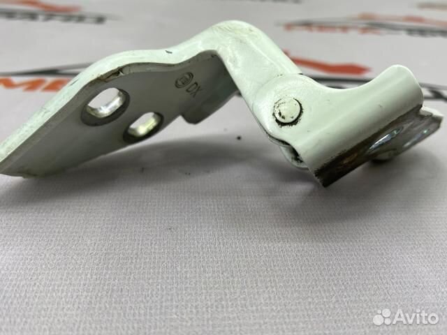 Петля двери передняя правая Peugeot Boxer