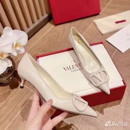 Туфли женские Valentino