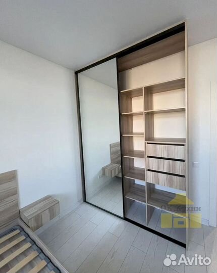 Угловой шкаф