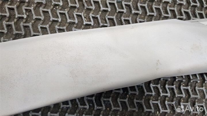 Обшивка стойки Chrysler Pacifica, 2017