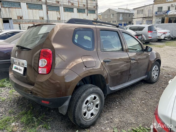Renault Duster 1.6 МТ, 2012, битый, 150 000 км