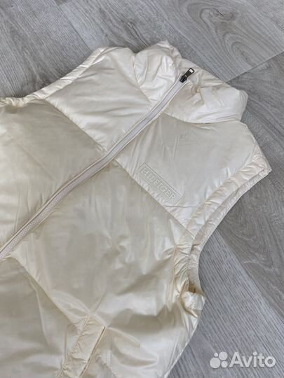 Tommy hilfiger жилетка новая оригинал р.S