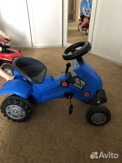 Синий трактор