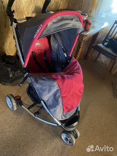 Прогулочная коляска