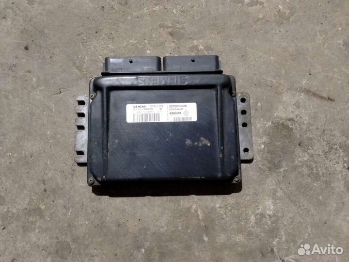 Блок управления двигателем Renault Clio 2