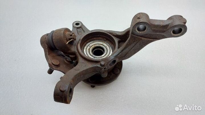 Кулак поворотный передний правый Toyota Camry XV55