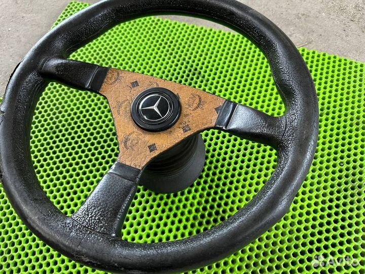Спортивный руль Mercedes momo