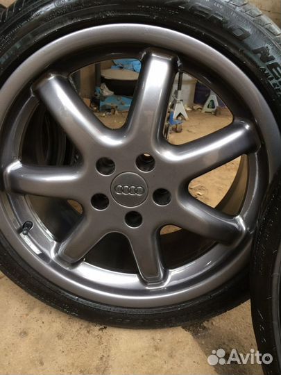 R18 Pirelli P Zero Nero 245/40, PCD 5x112 DIA 57.1