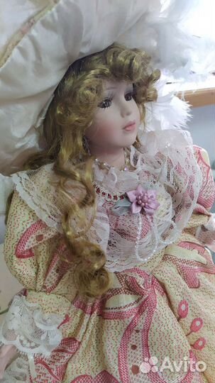 Кукла фарфоровая большая