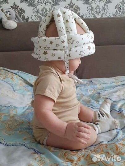 Защитная шапка шлем от падений для малыша