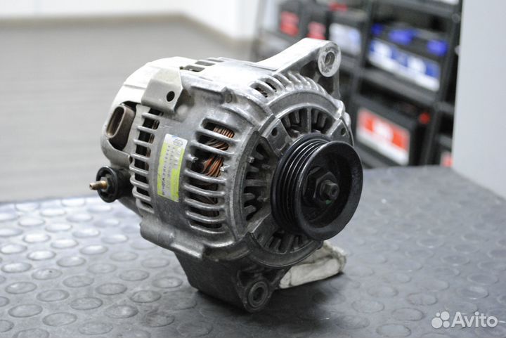 Генератор Lexus IS200 2.0 б/у 100А