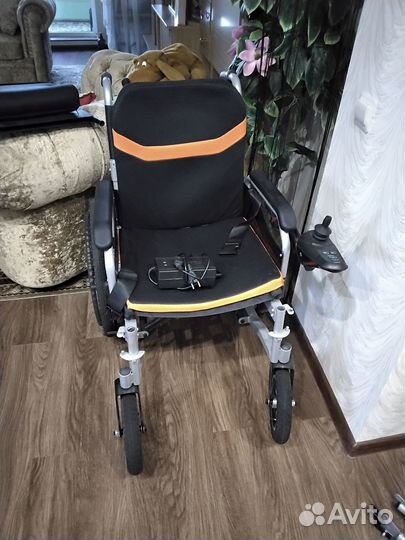 Инвалидная коляска с электроприводом бу