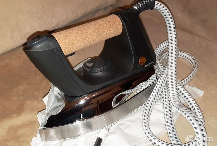 Паровой утюг для парогенератора