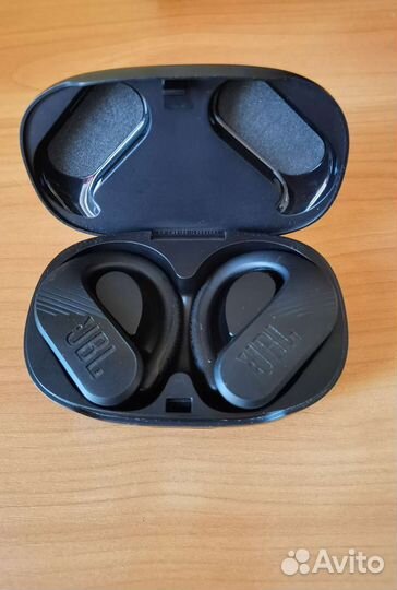 Беспроводные наушники JBL endurance peak II