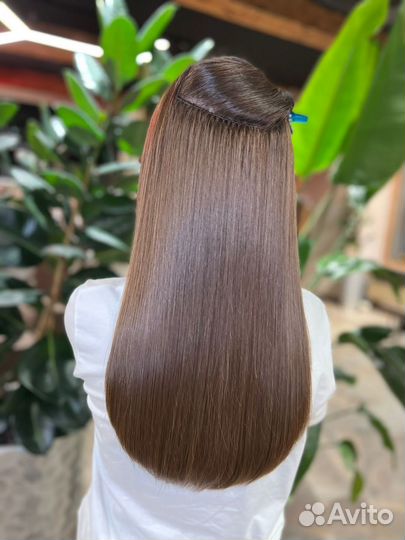 Модель на наращивание волос