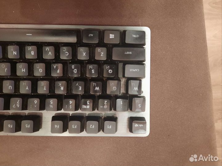 Механическая клавиатура logitech