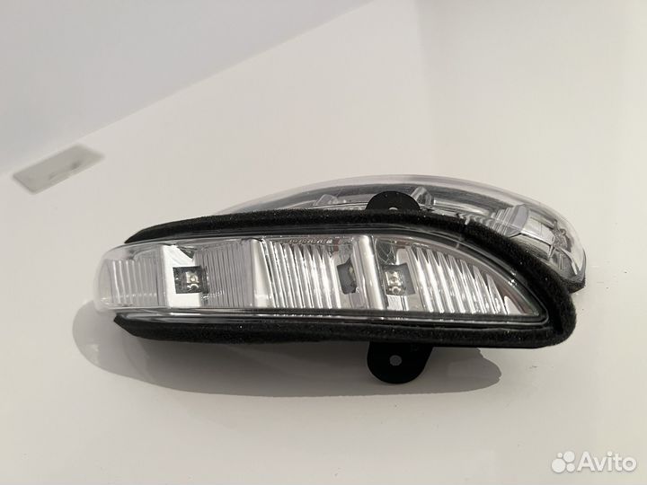Повторитель поворота Mercedes Benz W211 W219 W221