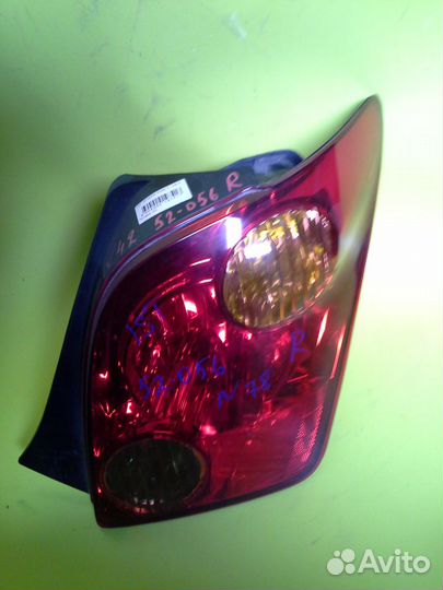 Фонарь правый Toyota IST NCP60