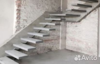 Бетонная лестница