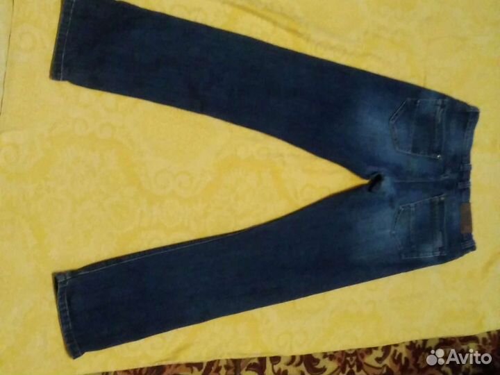 Джинсы