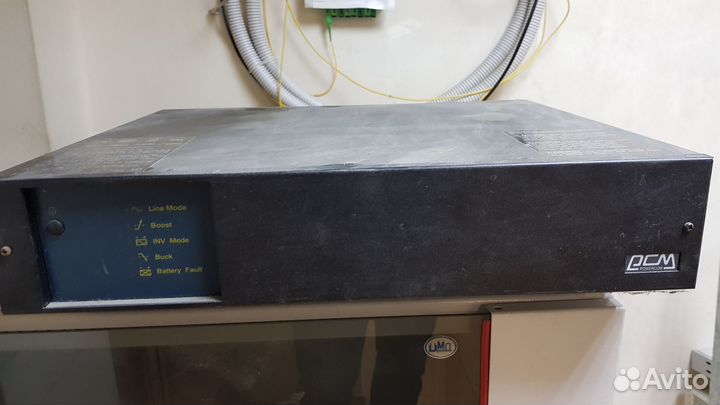 Ибп APC Smart-UPS 1500 и Powercom KIN