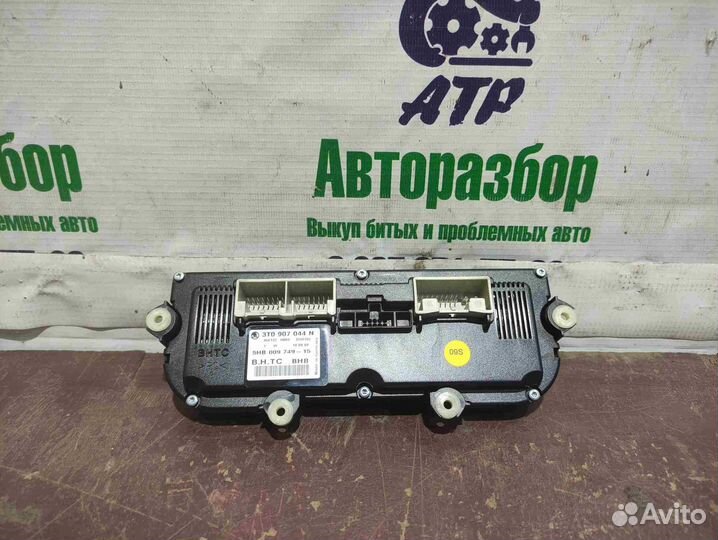 Блок управления отопителем Skoda Superb 2